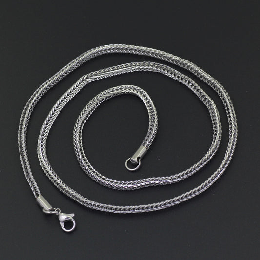 LUXGONSNI Signature Chain – Minimal Luxury